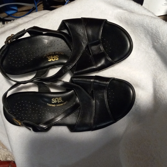 sass womens sandals